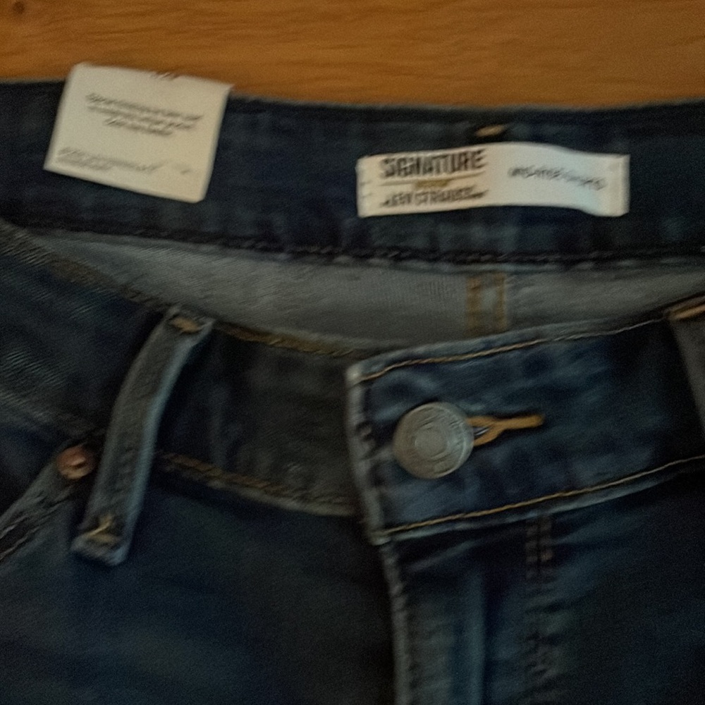 New Shorts - Picture 2 of 3